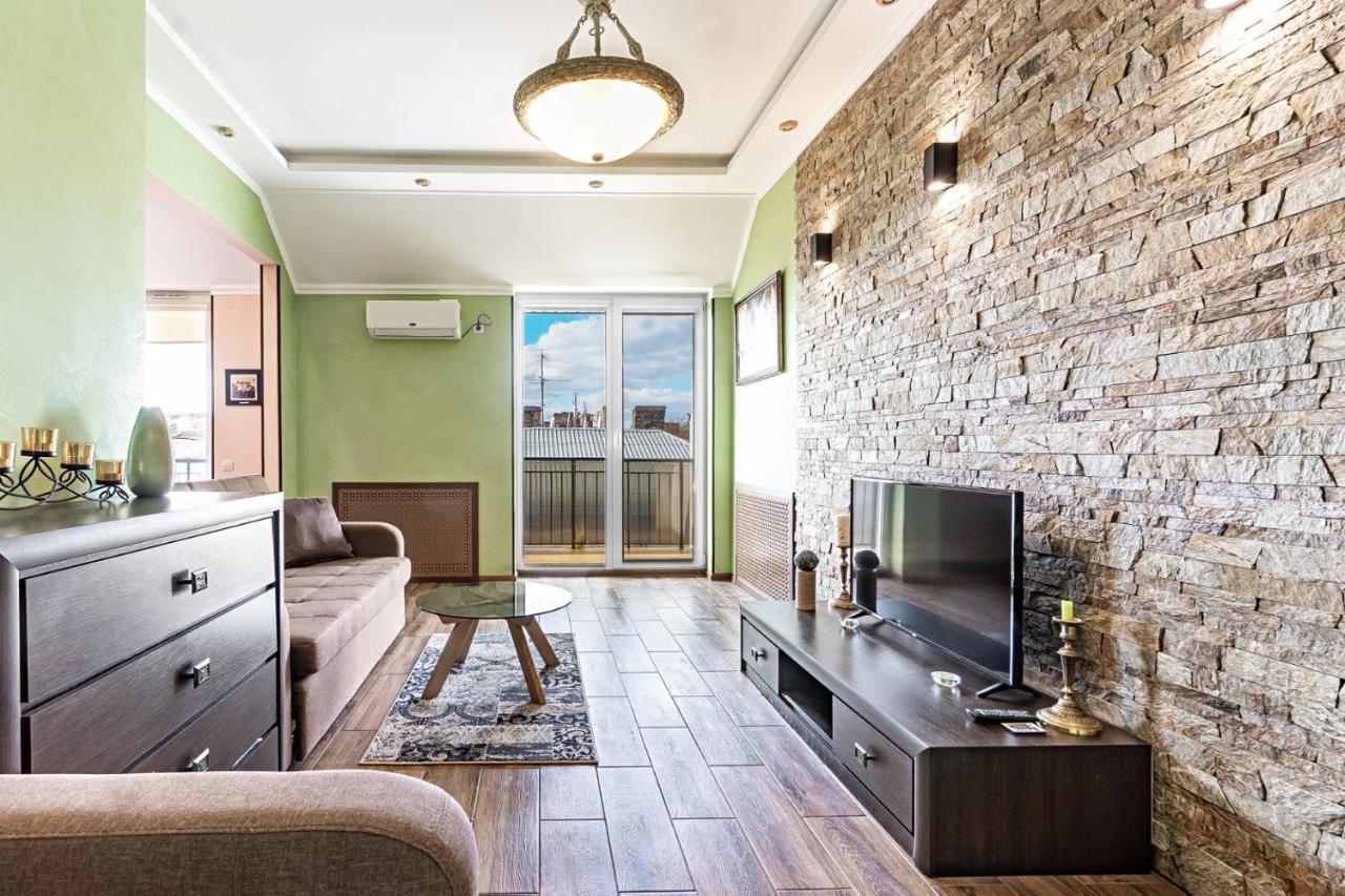 Apartments “U Prawnika” リヴィウ エクステリア 写真
