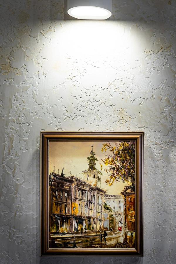 Apartments “U Prawnika” リヴィウ エクステリア 写真