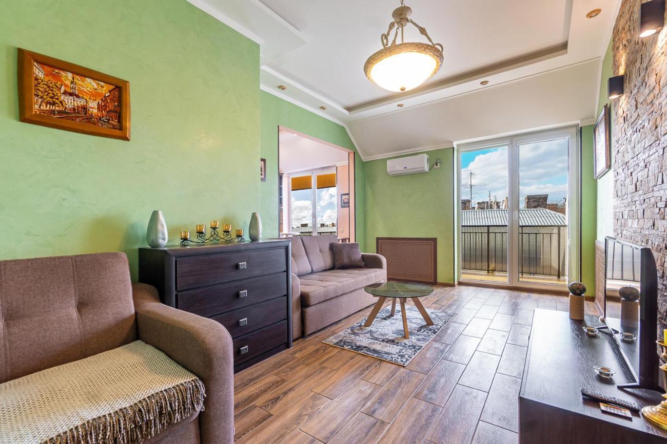 Apartments “U Prawnika” リヴィウ エクステリア 写真