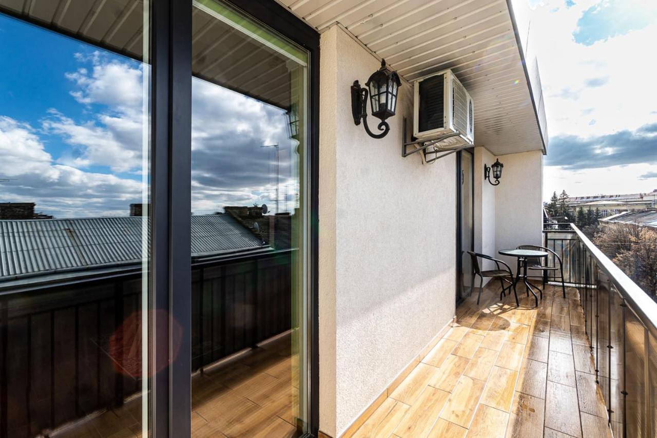 Apartments “U Prawnika” リヴィウ エクステリア 写真