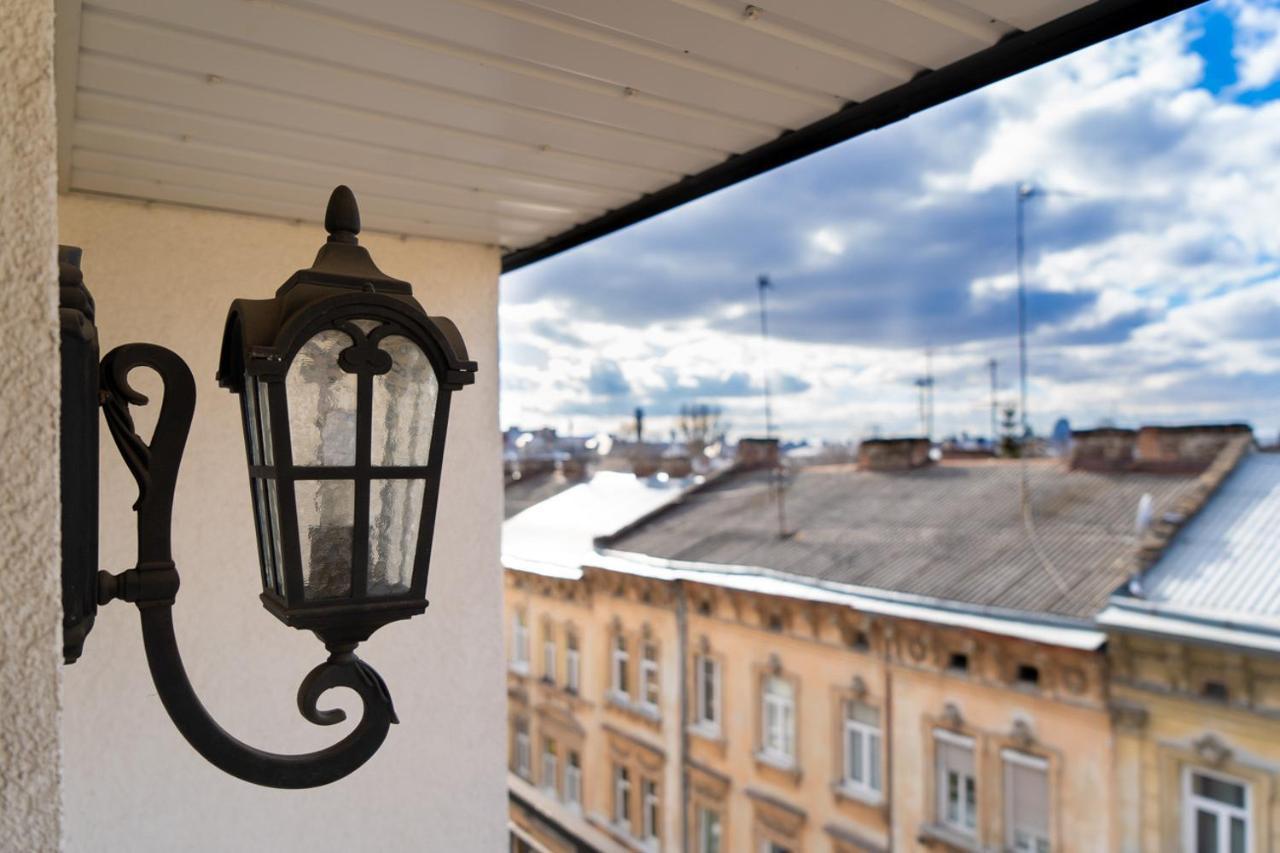 Apartments “U Prawnika” リヴィウ エクステリア 写真